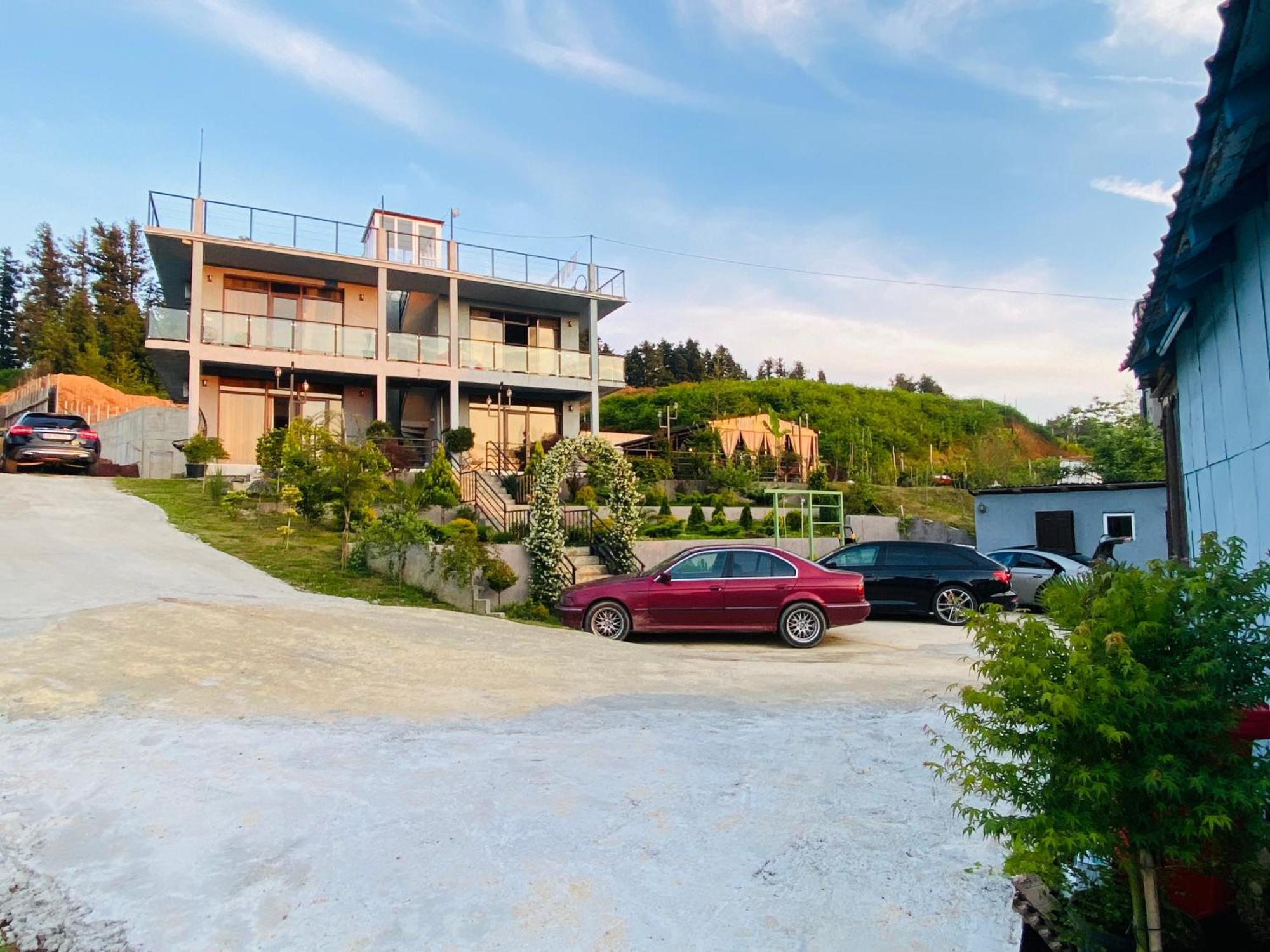 Family Hotel Sunset Chakvi Exteriör bild